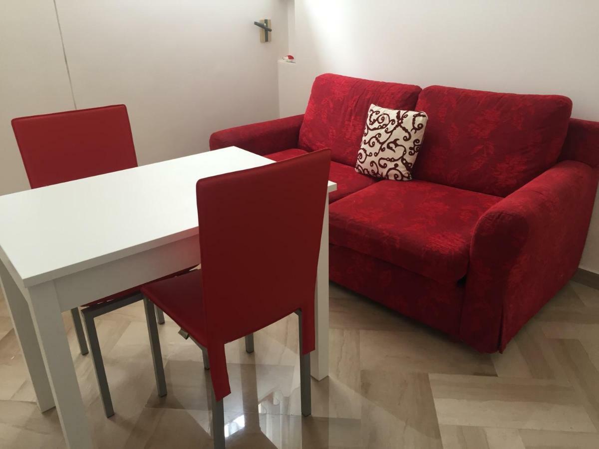Historic Terrace Apartment Lecce Bagian luar foto