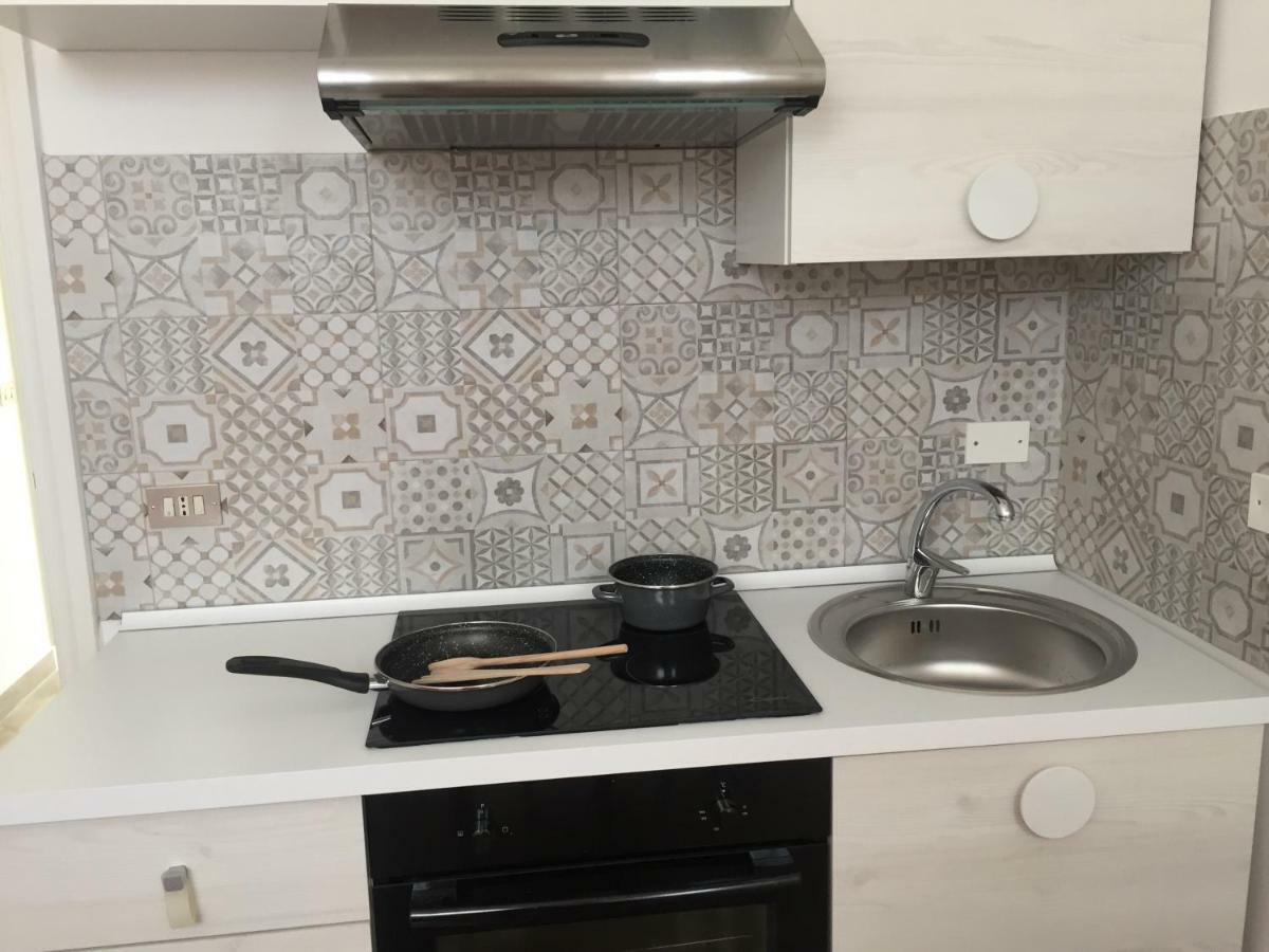 Historic Terrace Apartment Lecce Bagian luar foto